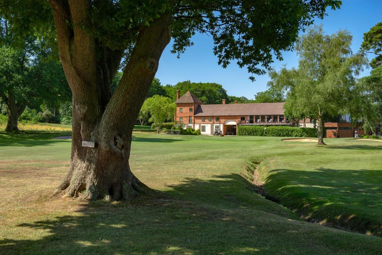 Cottesmore Hotel Golf & Country Club Crawley  Exterior foto